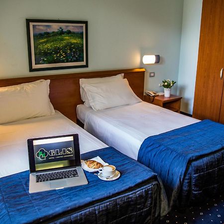 Hotel Glis سان ماورو تورينيس المظهر الخارجي الصورة