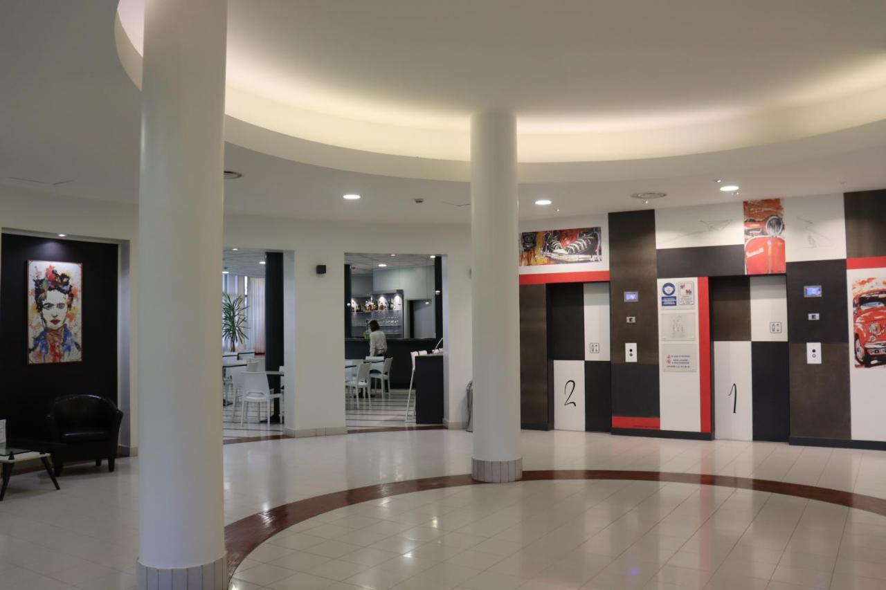 Hotel Glis سان ماورو تورينيس المظهر الخارجي الصورة