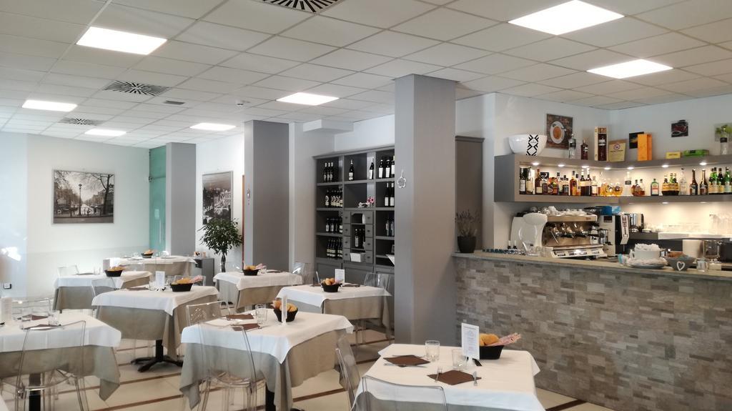 Hotel Glis سان ماورو تورينيس المظهر الخارجي الصورة