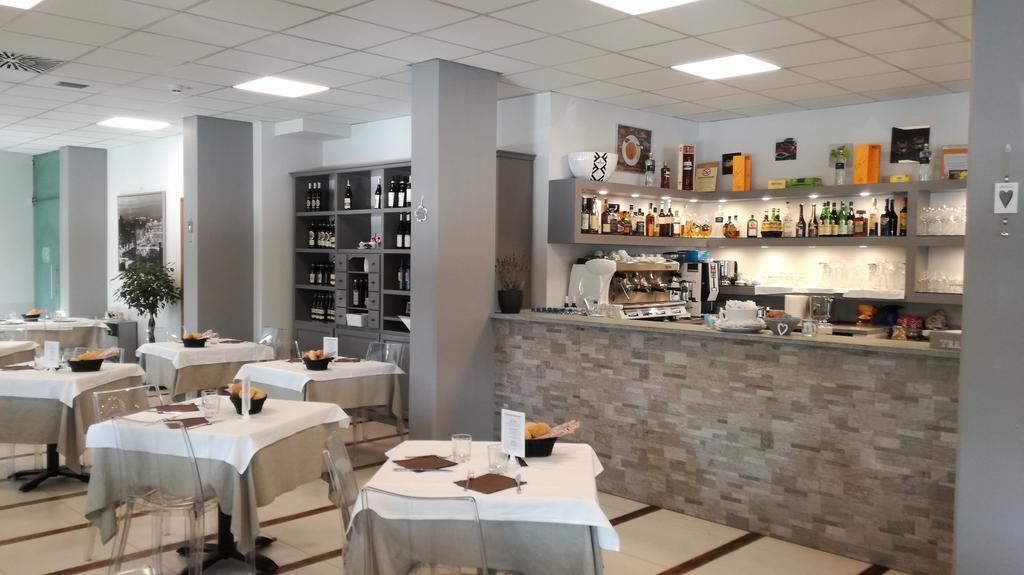 Hotel Glis سان ماورو تورينيس المظهر الخارجي الصورة