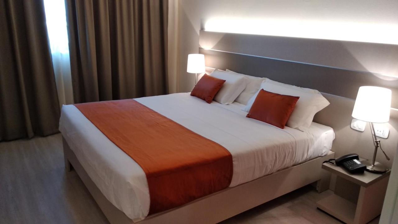 Hotel Glis سان ماورو تورينيس المظهر الخارجي الصورة