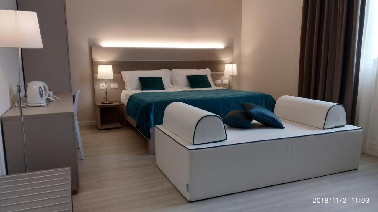 Hotel Glis سان ماورو تورينيس المظهر الخارجي الصورة
